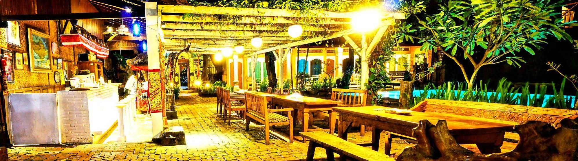Puri Wisata Balinese Style Hotel Семиньяк Экстерьер фото